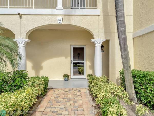 Vero Beach, FL 32967,5030 Harmony Cir  #103