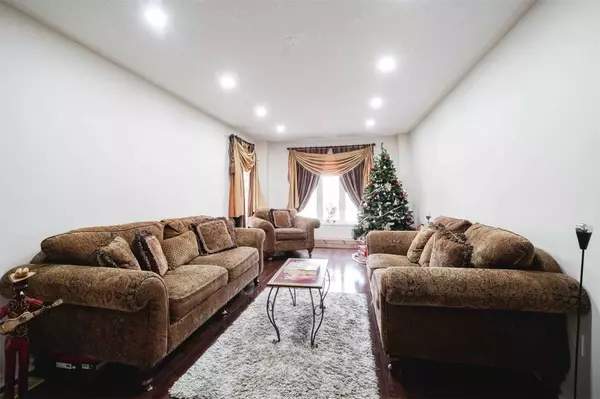 Mississauga, ON L5M 7A3,3630 Freeman TER W