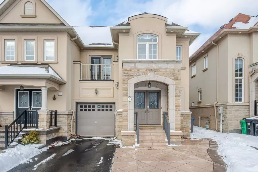 26 Beachville CIR, Peel, ON L6X 0V3