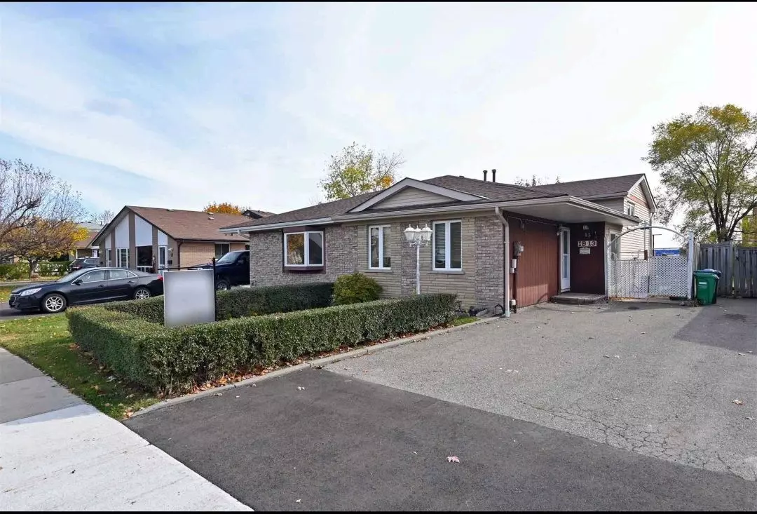 Brampton, ON L6V 1Y1,13 Archdekin DR