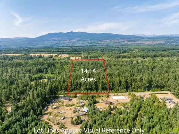 4172 Macaulay Rd, Black Creek, BC V9J 1C9