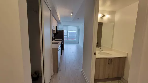 Toronto W04, ON M6B 0B1,556 Marlee AVE #312