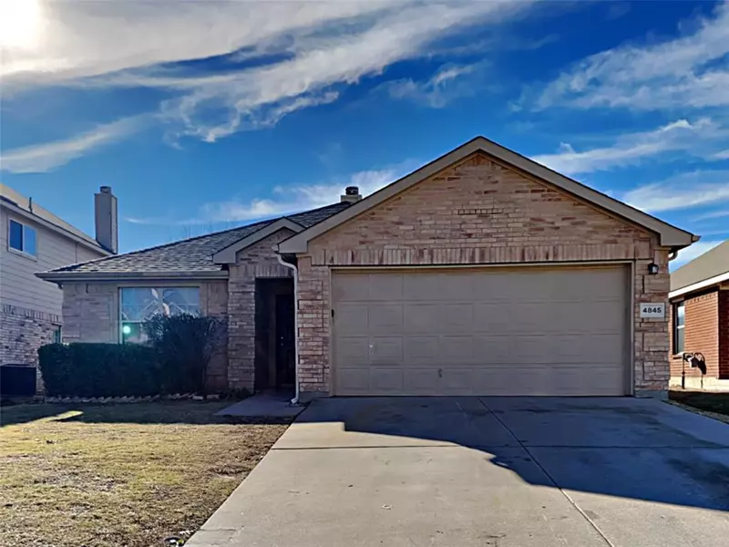 4845 Madyson Ridge Drive, Fort Worth, TX 76133