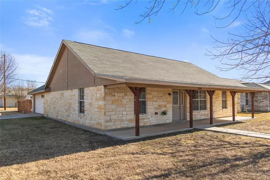 2200 8th Street, Brownwood, TX 76801