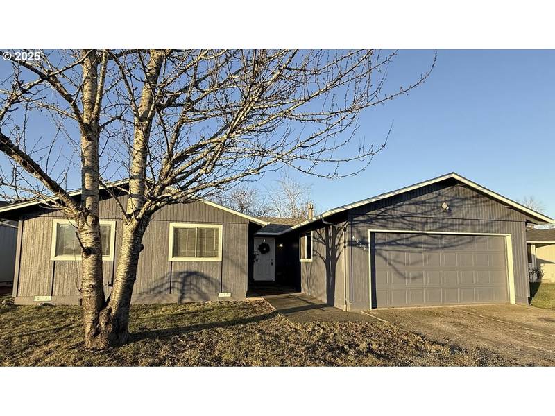 4555 THRUSH DR NE, Salem, OR 97301