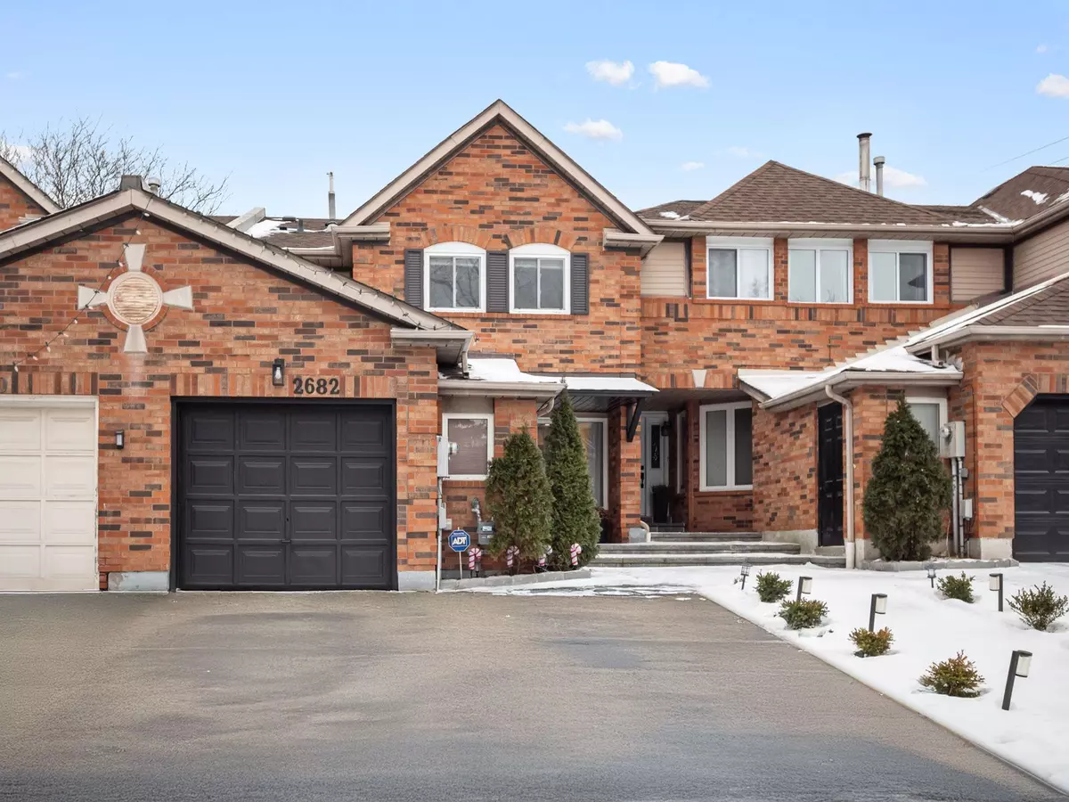 Mississauga, ON L5M 4P3,2682 Lindholm CRES S