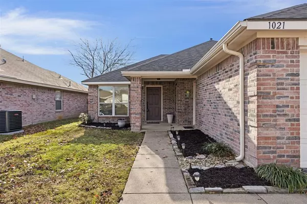 Fort Worth, TX 76179,1021 Silver Spur Lane