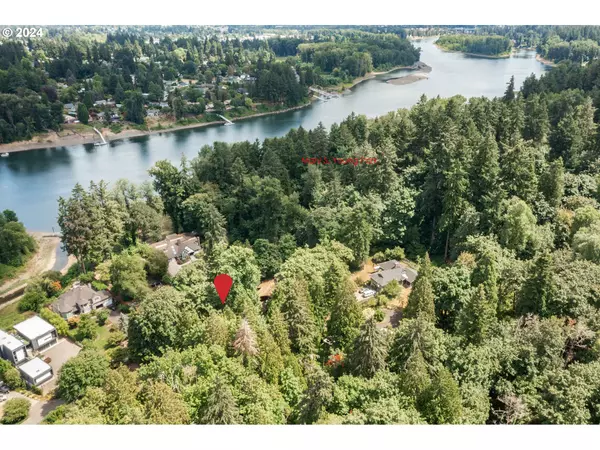 West Linn, OR 97068,5000 MAPLETON DR