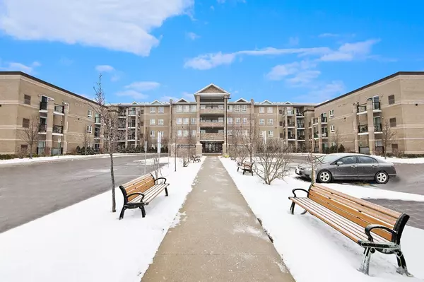 Whitchurch-stouffville, ON L4A 1Y7,481 Rupert AVE #315