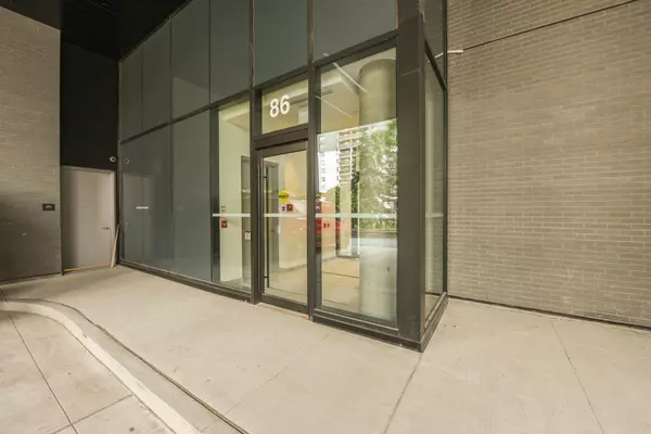 Mississauga, ON L5A 1W4,86 Dundas ST E #1219