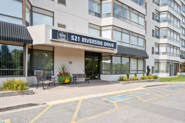 Middlesex, ON N6H 5E2,521 Riverside DR #209