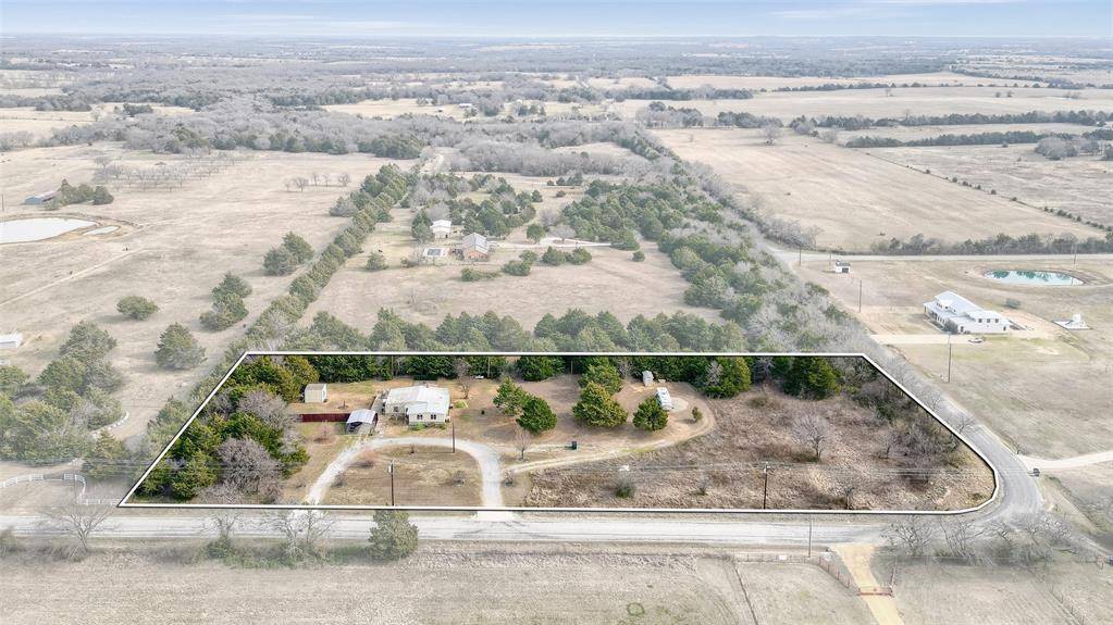 2447 Cemetery Road, Pottsboro, TX 75076