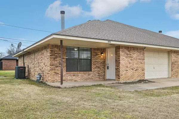 1713 CARRINGTON, Glenn Heights, TX 75154