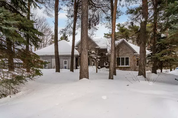 11 Bunker PL, Oro-medonte, ON L0L 2L0