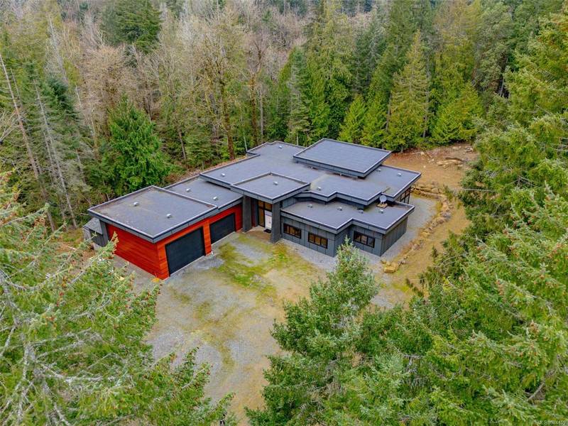 4811 Henry Roethel Rd, Ladysmith, BC V9G 1G9