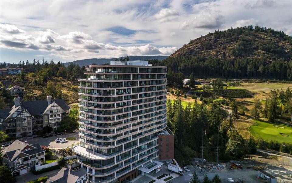 2000 Hannington Rd #222, Langford, BC V9B 6R6