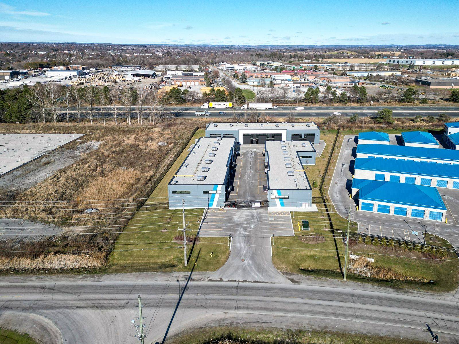 250 Lake RD #3-5, Clarington, ON L1C 4P8