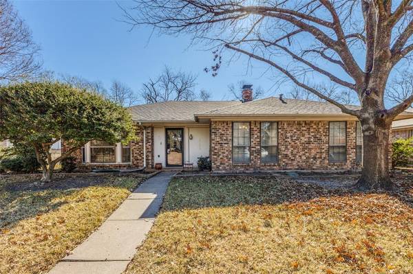 5202 woodmeadow Drive, Garland, TX 75043