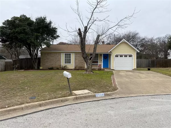 5004 Coronet Court, Arlington, TX 76017