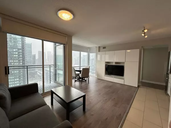 15 Fort York BLVD #2906, Toronto, ON M5V 3Y4