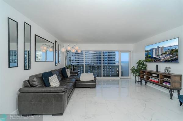 Fort Lauderdale, FL 33316,2100 S Ocean Dr  #11B