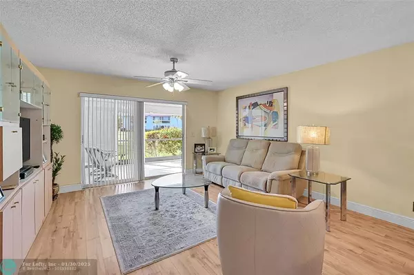 Delray Beach, FL 33446,14873 Cumberland Dr  #1060