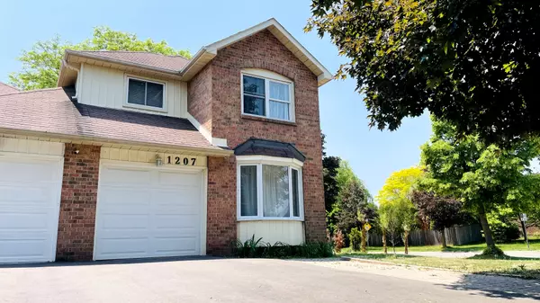 1207 Potters Wheel CRES, Oakville, ON L6M 1J3