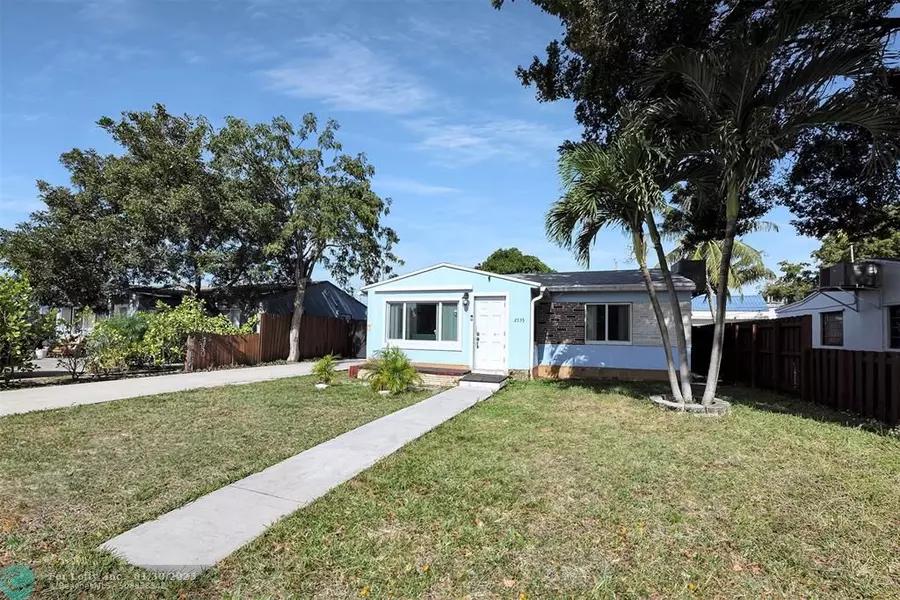 2535 Sherman St, Hollywood, FL 33020