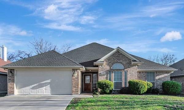 1021 White Marlin Drive, Burleson, TX 76028