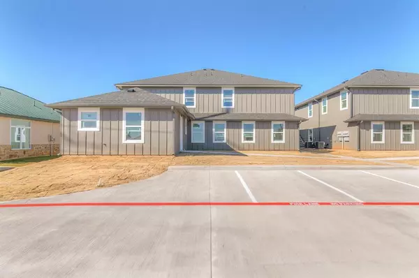 Granbury, TX 76049,2009 Rockview Drive #105