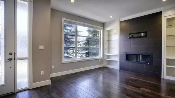 Calgary, AB T3B 0Y4,4815 22 AVE NW