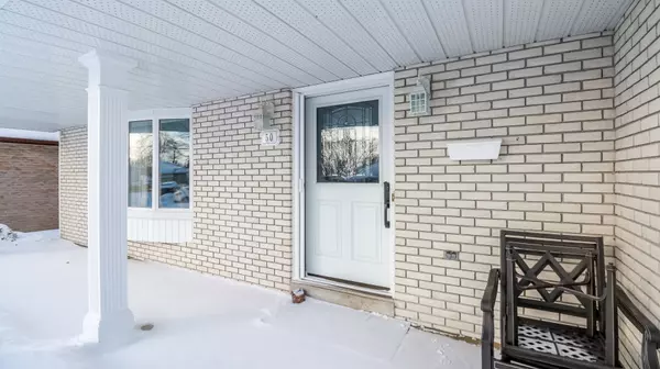 Simcoe, ON L4M 4P3,50 Varden AVE