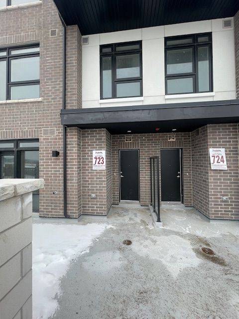 1589 Rose WAY #123, Halton, ON L9T 7E7