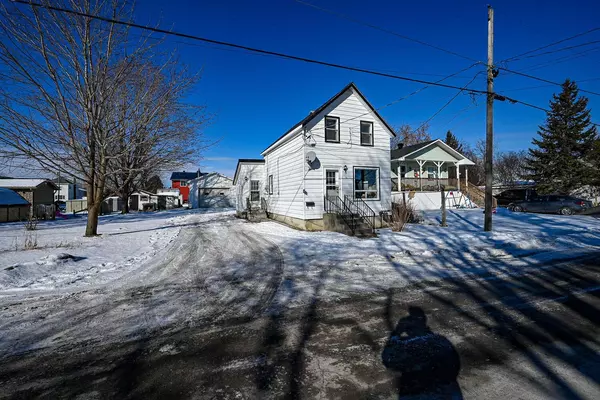 22 Second ST, Lanark, ON K7A 3G9