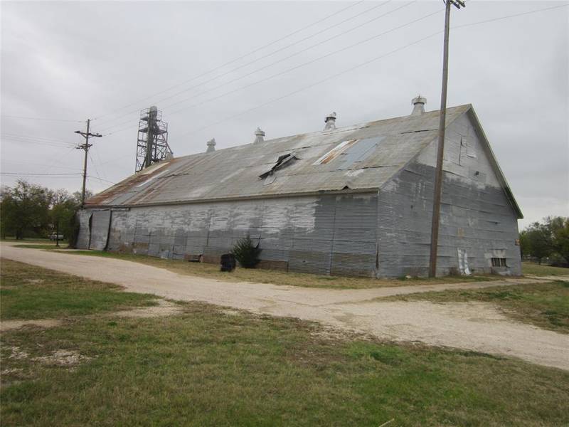 00 W Pierce, Winters, TX 79567