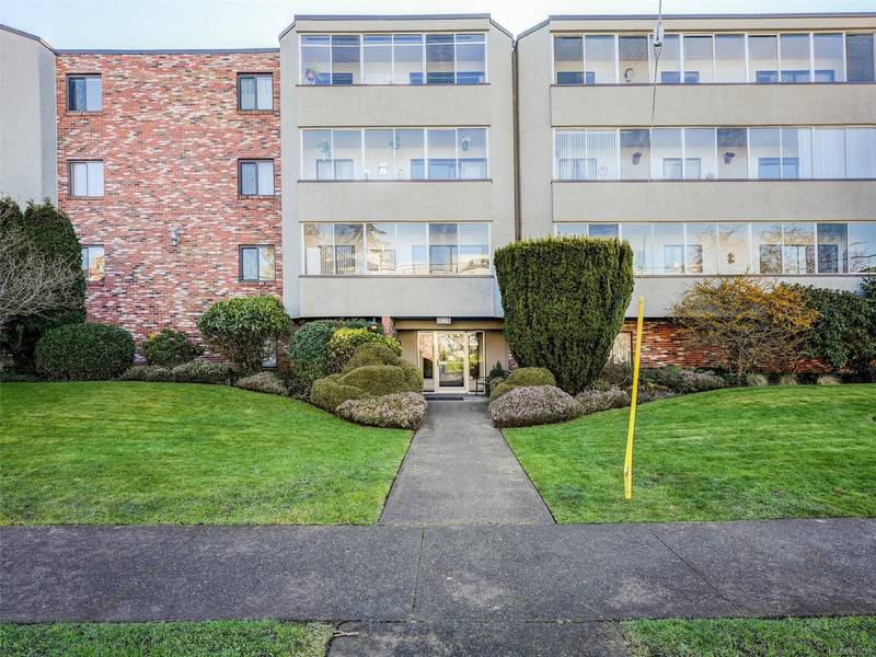 1041 Rockland Ave #205, Victoria, BC V8V 3H6