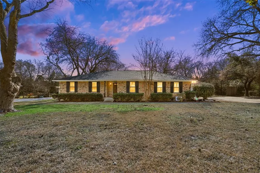 412 Spinner Road, Desoto, TX 75115