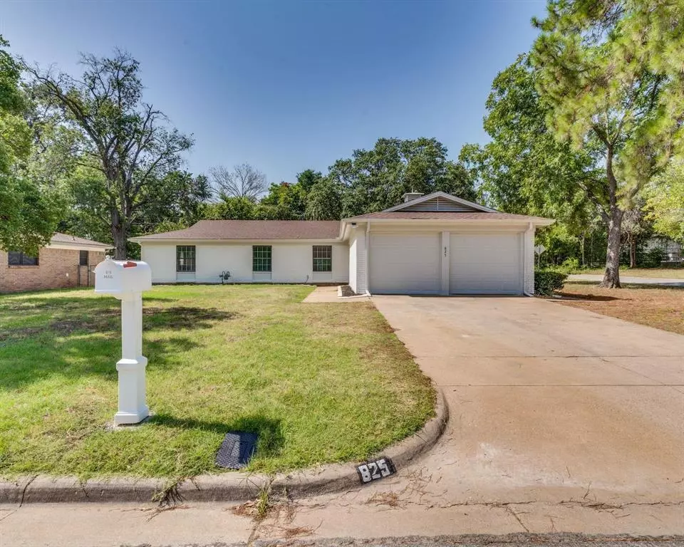 Hurst, TX 76053,825 Timberhill Drive