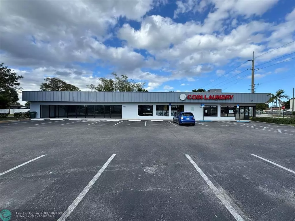 Oakland Park, FL 33334,777 E Oakland Park Blvd