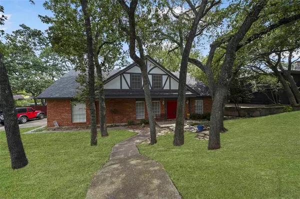 Arlington, TX 76012,2609 Chinquapin Oak Lane