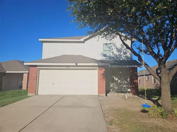 6705 WATERHILL Lane, Fort Worth, TX 76179