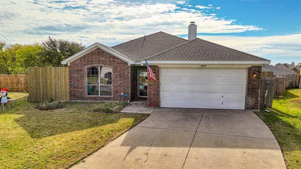 10505 Dry Valley Court, Fort Worth, TX 76108