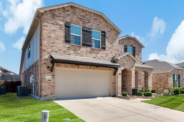 2221 Bernese Lane, Fort Worth, TX 76131