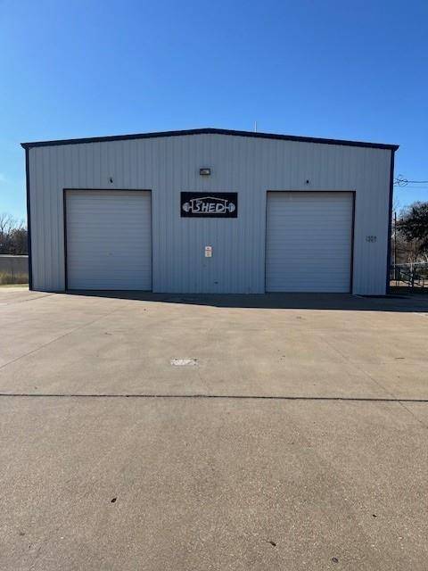 Cleburne, TX 76033,301 W Smith Street