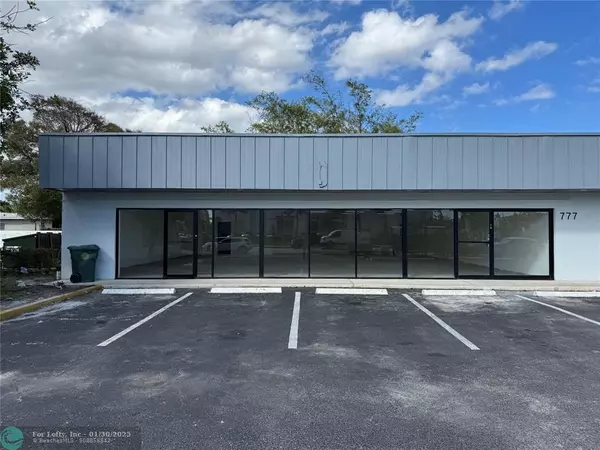 Oakland Park, FL 33334,777 E Oakland Park Blvd