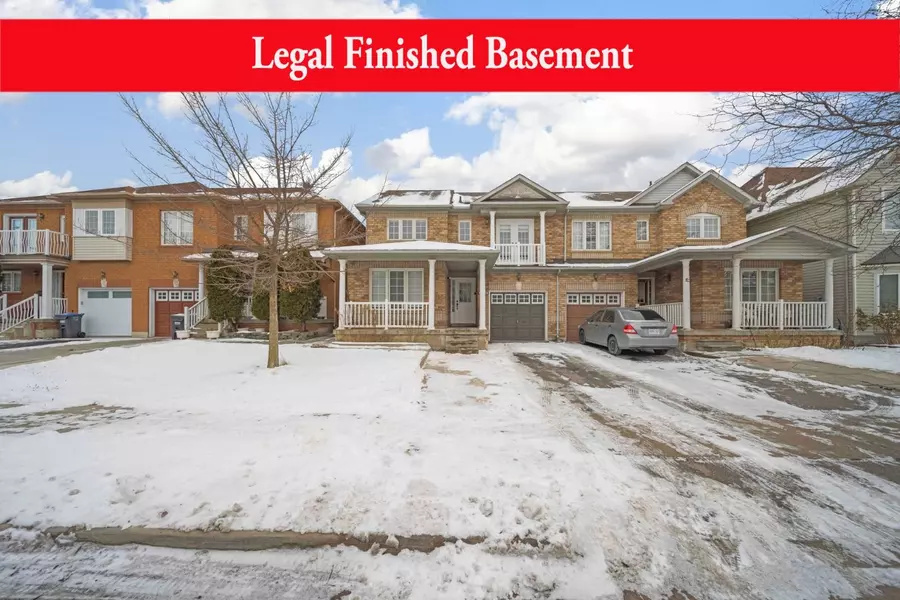 137 Seaside CIR, Brampton, ON L6R 2G9