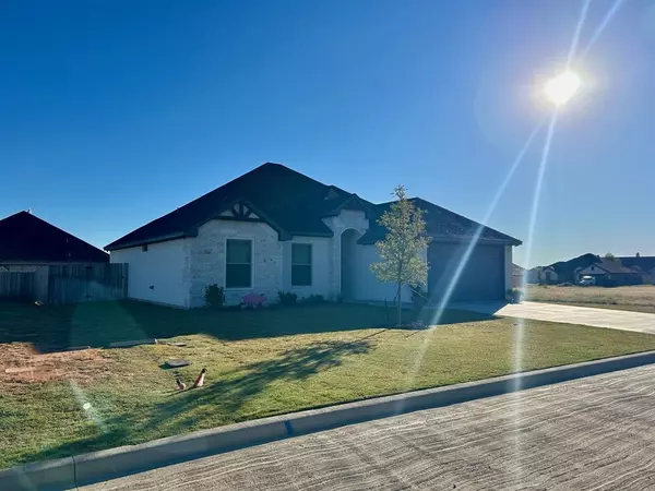 Tolar, TX 76476,530 Calla Lily Drive