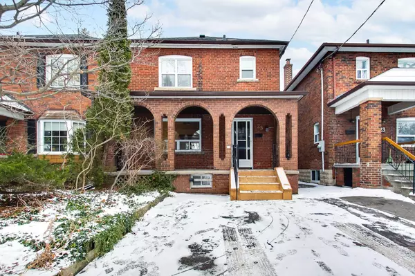 25 Roseneath GDNS, Toronto C03, ON M6C 3X5