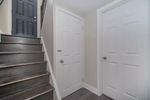 York, ON L3T 2Z7,50 Coral Harbour CRES #Unit B