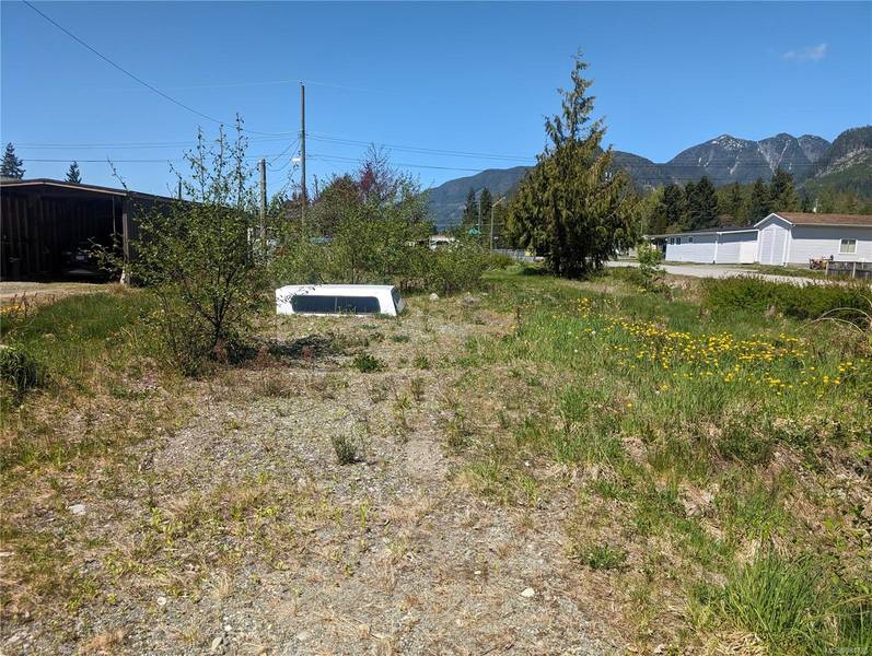 4040 Cougar Cres, Woss, BC V0N 3P0